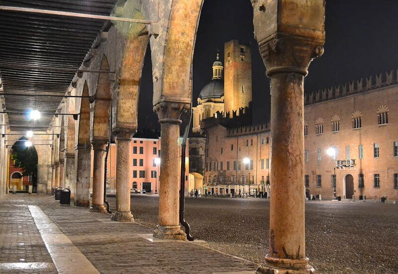 Castiglioni Suites: access to Piano Nobile